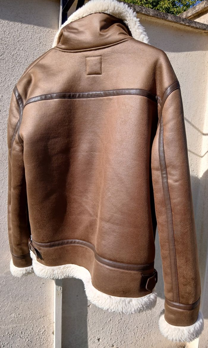 Blouson fourré  simili cuir impeccable - photo numéro 2