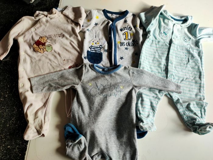 Lot vêtements garçon 6 mois - photo numéro 4