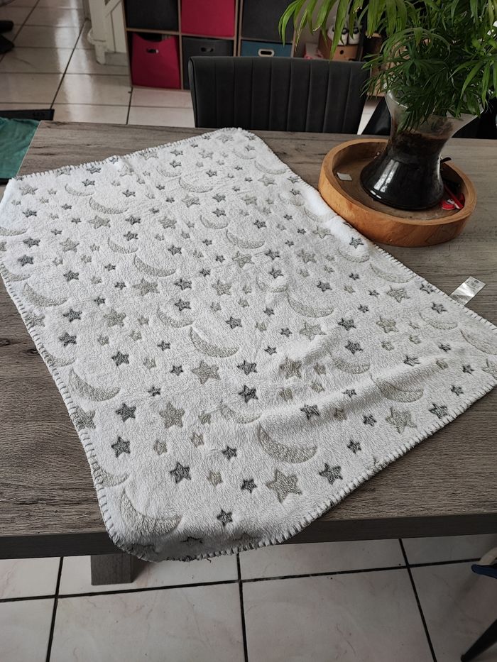 Petite couverture bébé - photo numéro 1