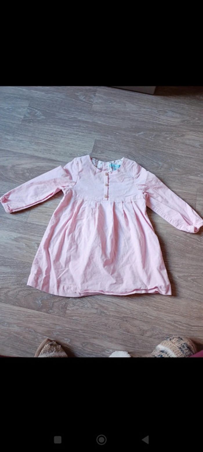 Robe neuve obaibi 3 ans