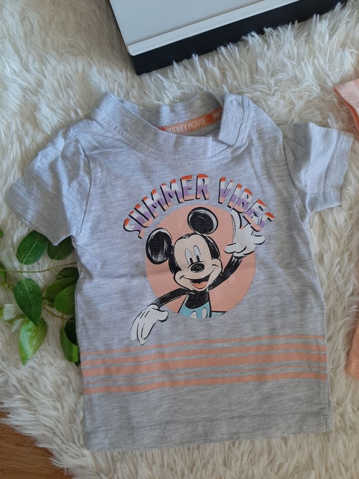 Lot de 2 tee-shirts Mickey - photo numéro 2