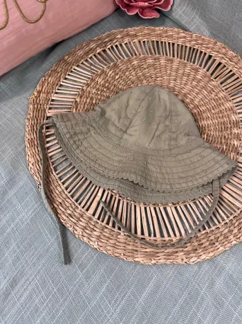 Chapeau 42-44 cm