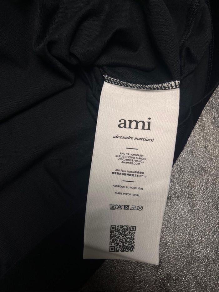 T-shirt noir manches longues ami de cœur en coton. - photo numéro 7