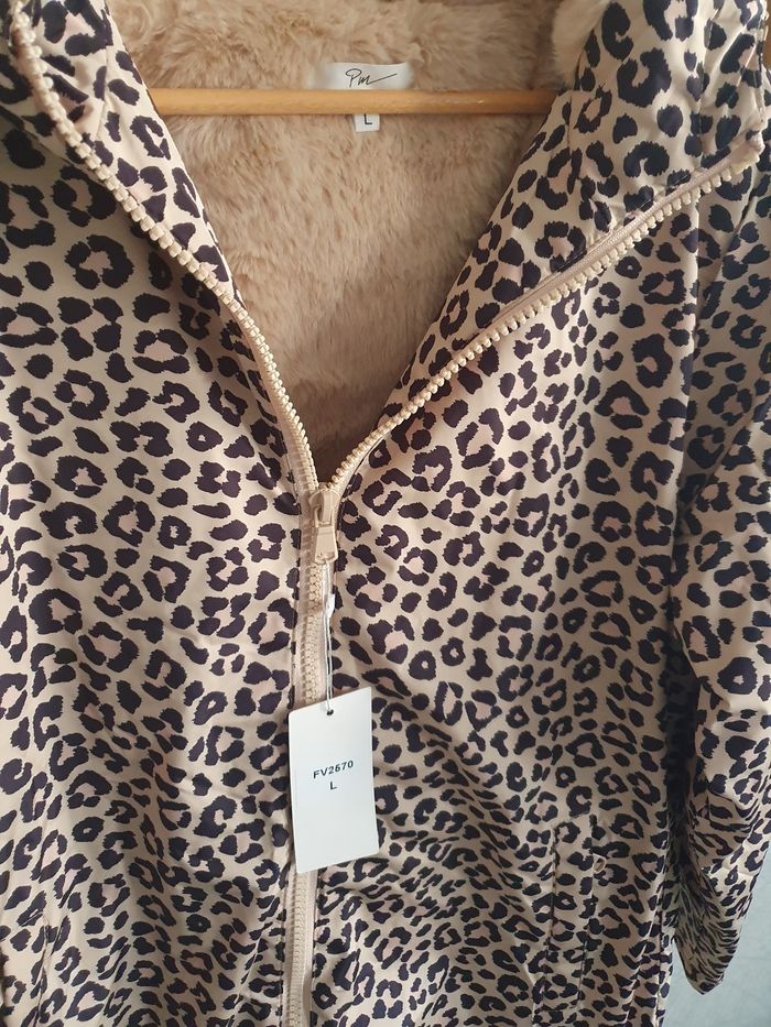 Manteau Léopard Taille L - photo numéro 2