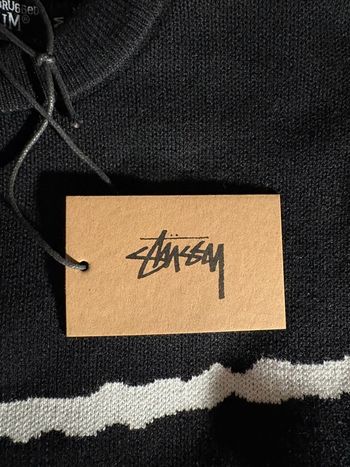 Pull Stussy
