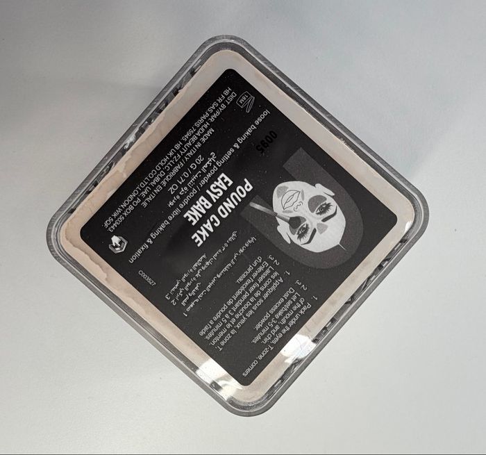 Easy Bake Hudabeauty pound cake grand format 20g