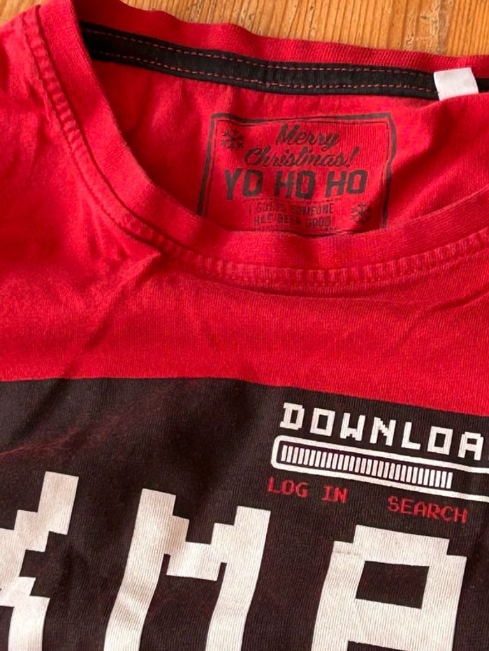 Tee Shirt manches longues rouge Xmas C&A 13/14 ans Comme neuf - photo numéro 3