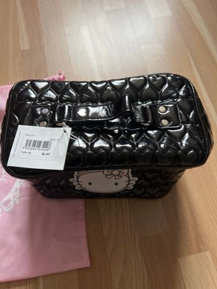 Vanity hello Kitty by victoria couture neuve - photo numéro 3