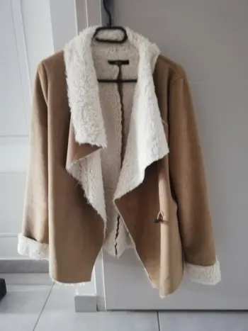 Veste fausse fourrure femme taille 40 marque mim