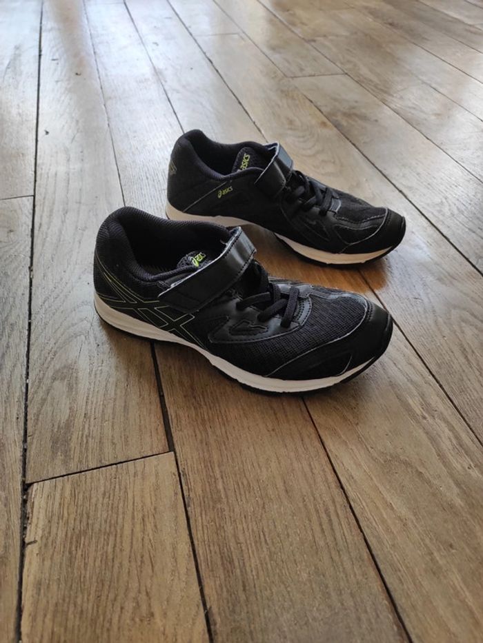 Baskets garçon taille 33,5. - photo numéro 3