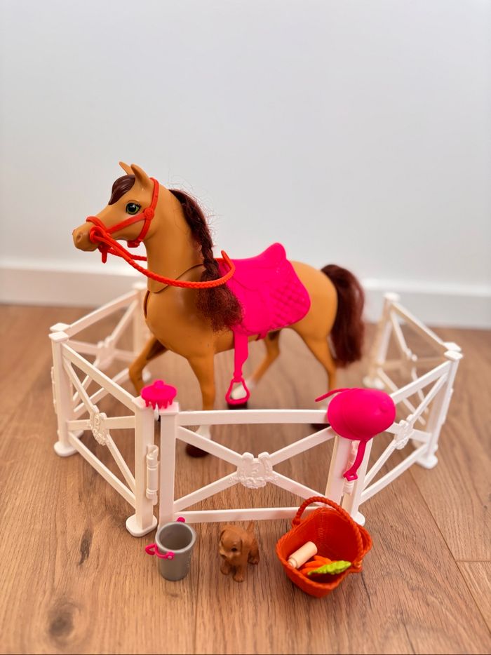 Cheval barbie et accessoires