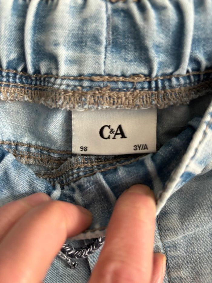 Short c&a taille 3 ans - photo numéro 3