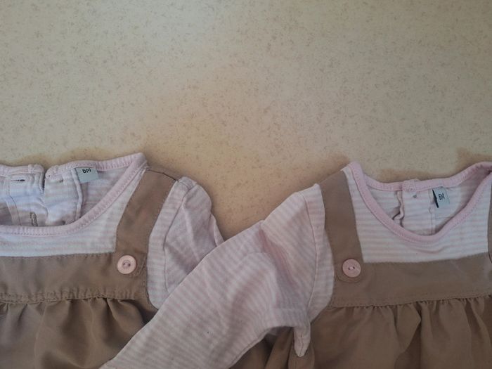 Lot de 2 robe identique jumelles 6 mois - photo numéro 2