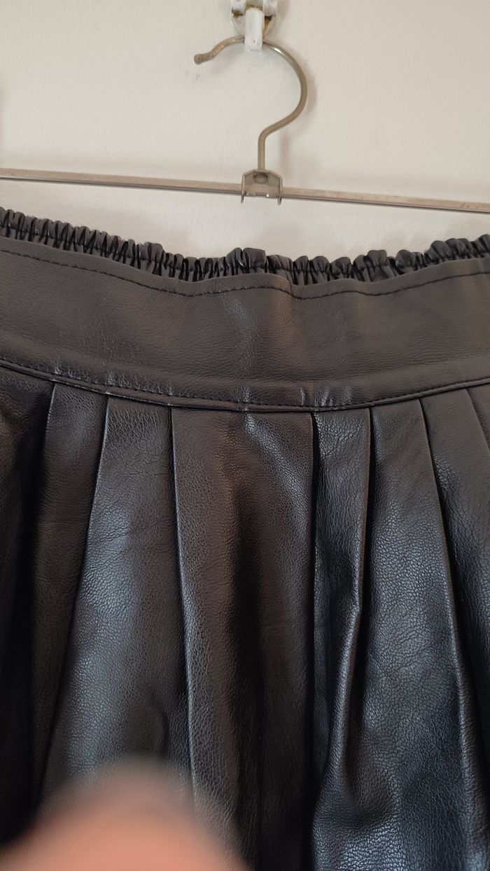 Jupe faux cuir XS - photo numéro 4