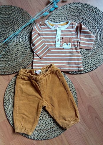 Ensemble pantalon velours moutarde+ tee shirt assorti DPAM taille 3 mois