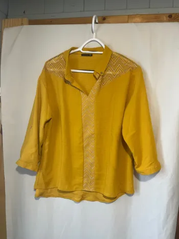 blouse moutarde