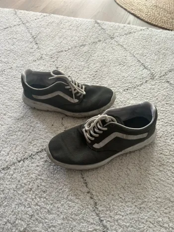 Vans kaki