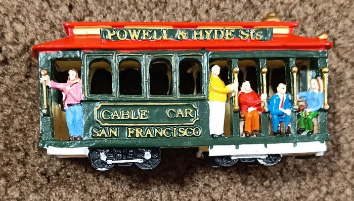 Powell & Hyde Sts. - San Francisco Municipal Cable Car Toy. - photo numéro 7