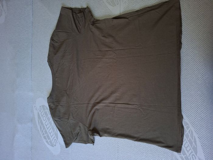 T-shirt kaki Kiabi Taille XXL - photo numéro 3