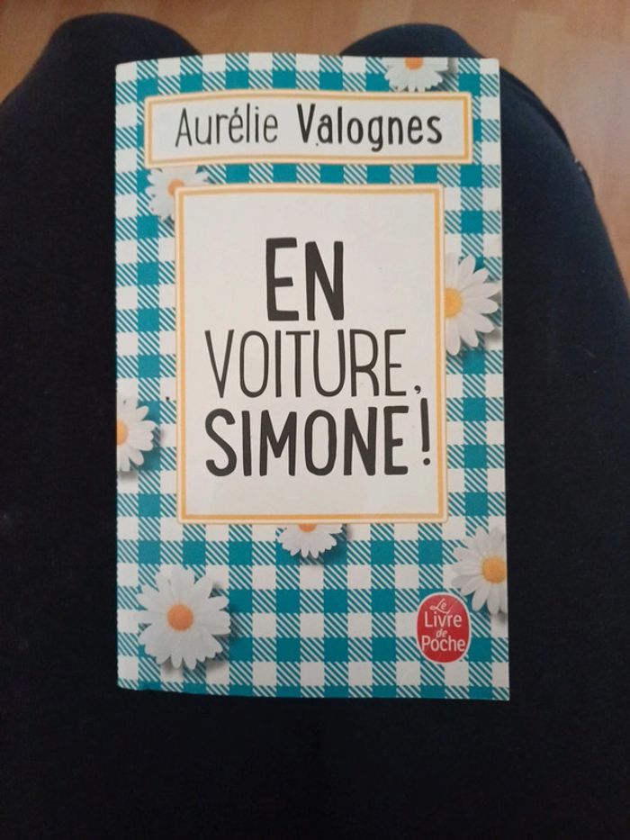 Livre en voiture Simone