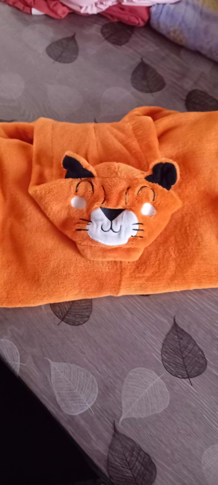 Vends surpyjamas taille 6ans - photo numéro 3