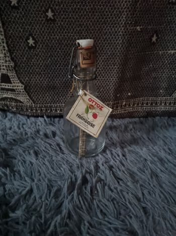 Bouteille en verre avec bouchon