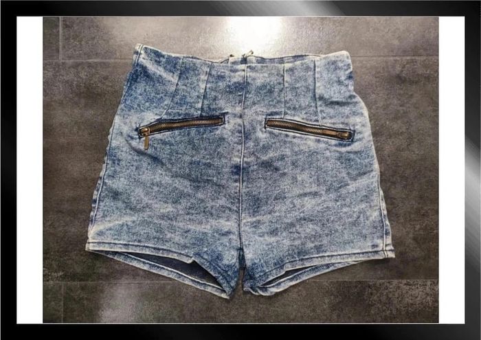 Mini short