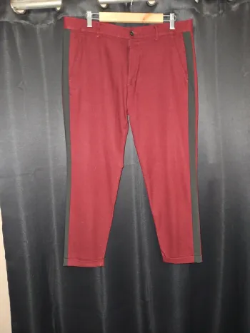 Chino bordeau