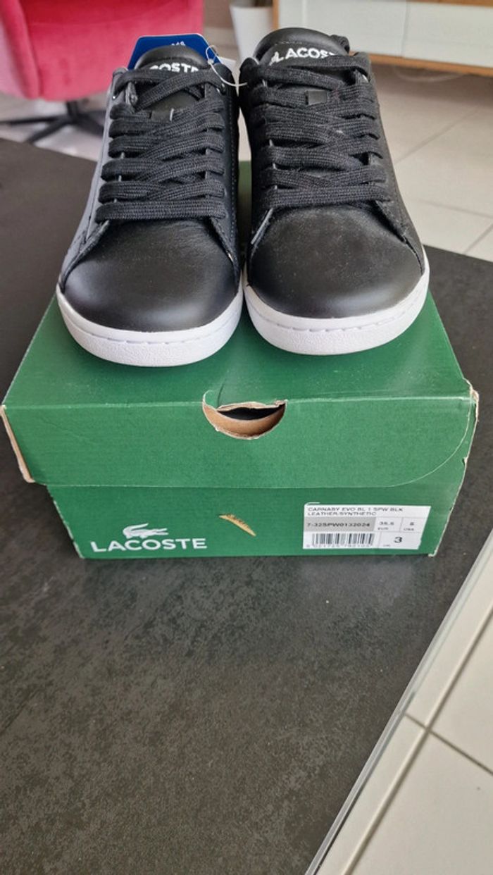 Baskets Lacoste pointure 35,5 neuves avec étiquette - photo numéro 2