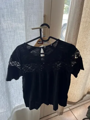 Tee shirt