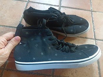 Basket haute noir étoile taille 37