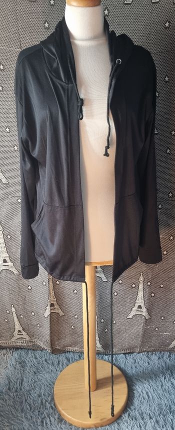 Cardigan noir à capuche taille unique mixte