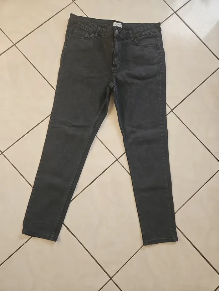 Jeans 44 / skinny noir - photo numéro 2