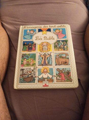 Livre la bible , l'imagerie des touts petits