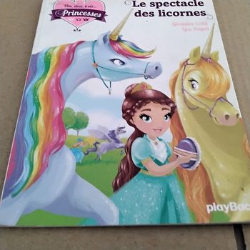 Le spectacle des licornes Playbac