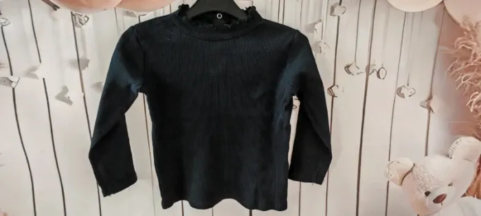 Haut noir manches longues Kiabi 18 mois Fille - photo numéro 2