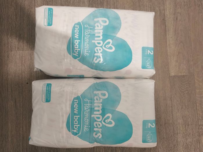 Couches Pampers harmonie
