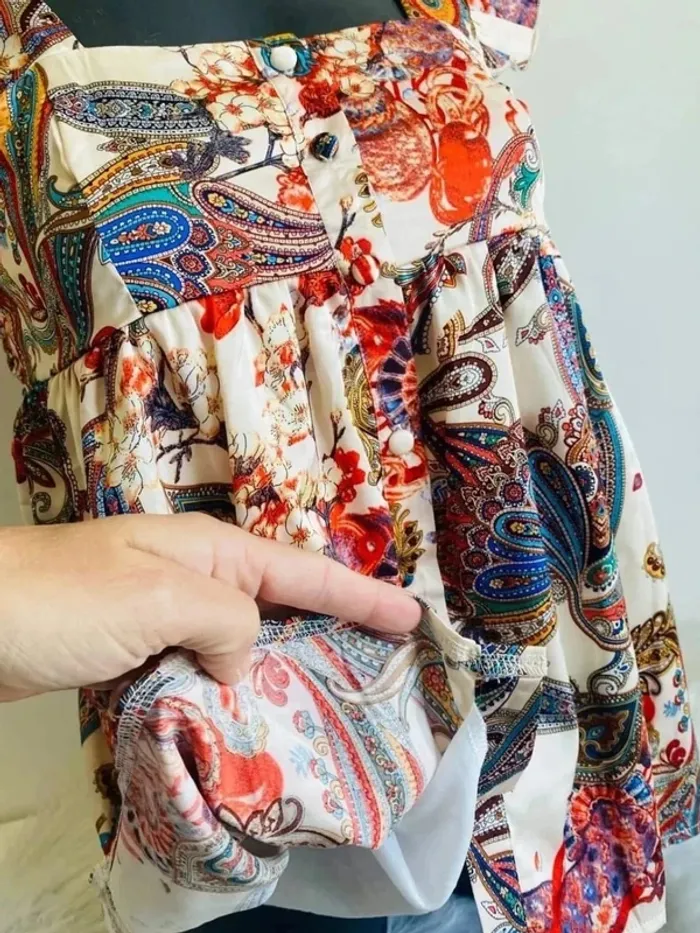 Blouse top type péplum femme taille 36/38 effet satiné - photo numéro 3