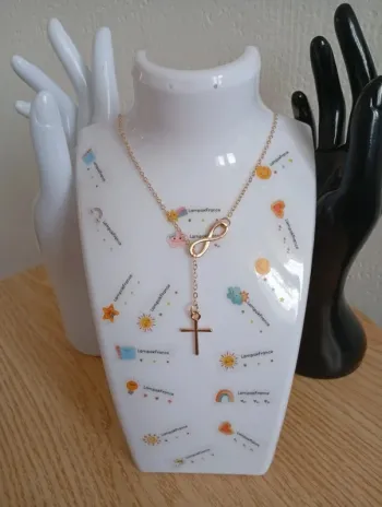 Solde 💝 Collier en acier pendant doré croix religieuse signe d'infini