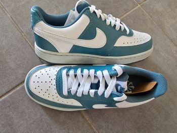 Basket nike Dunk turquoise et blanche