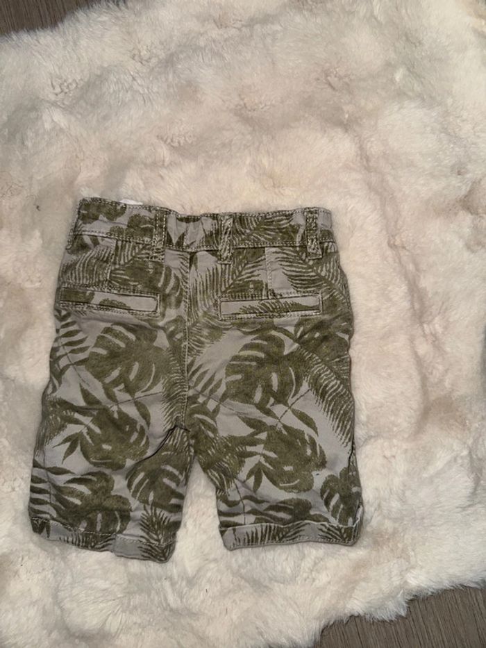 Shirt 2/3 ans très bon état - photo numéro 3