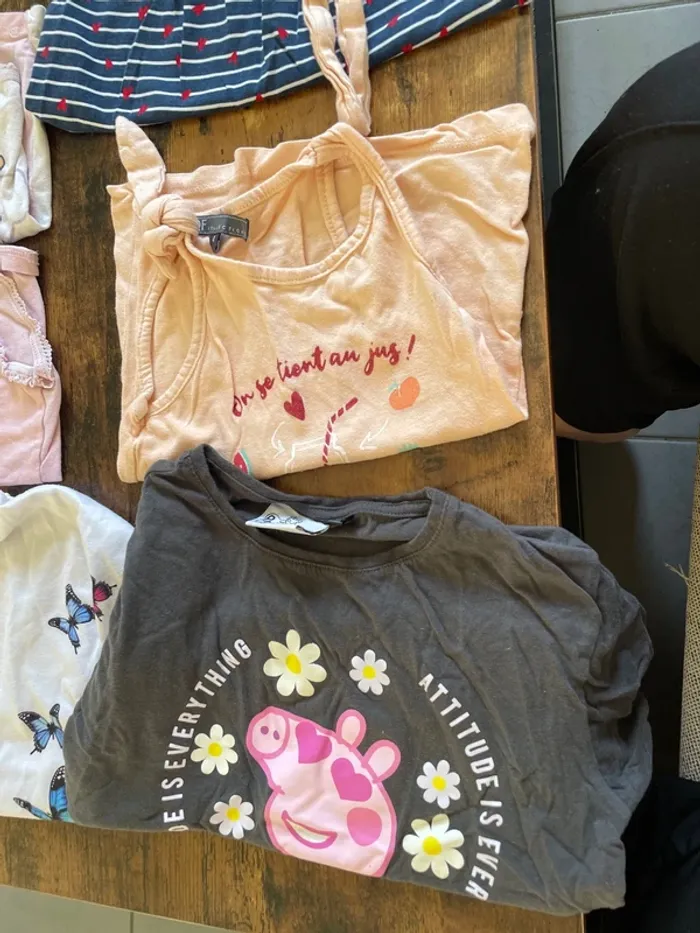 Lot de 8 tee-shirts fille 4 ans - photo numéro 3