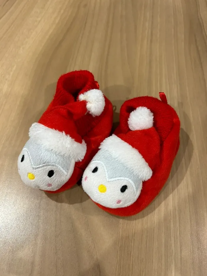 Chaussons de Noël pointure 19 - photo numéro 4