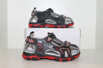 superbe sandales nus pieds noire et rouge 26