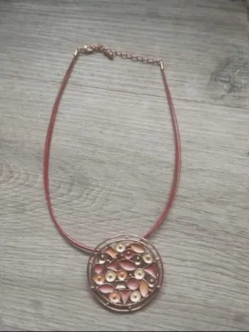 Collier fantaisie neuf