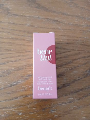 Benefit benetint blush