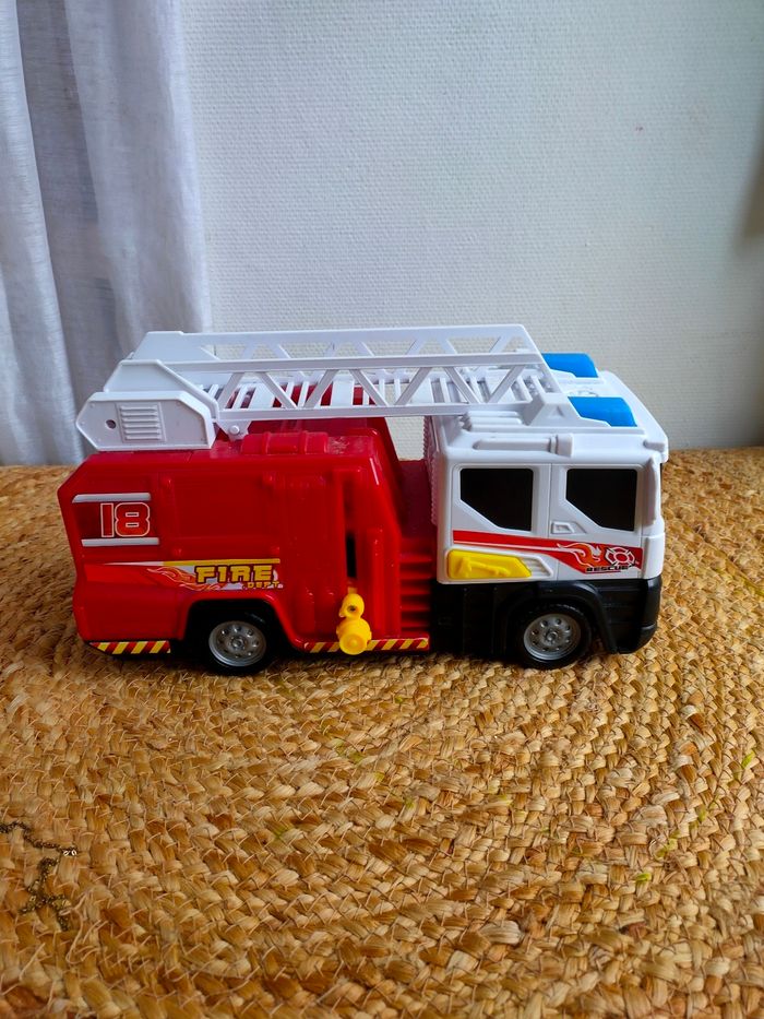 Camion de pompier Dickie toys - photo numéro 4