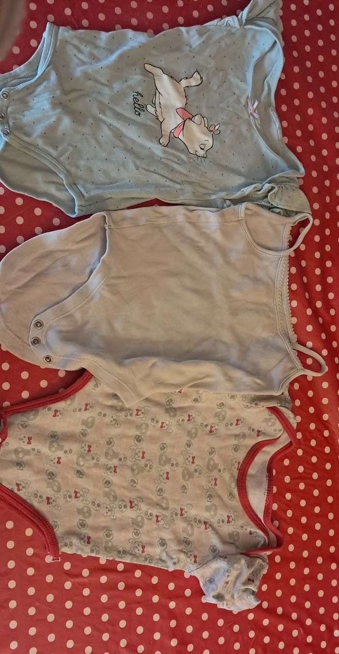 Lot pyjama + Body - photo numéro 4