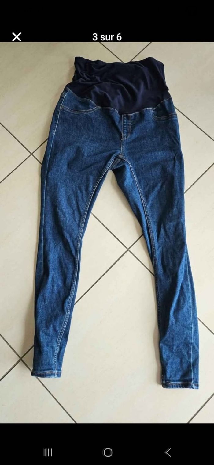 Vends trois jeans de grossesse - photo numéro 3