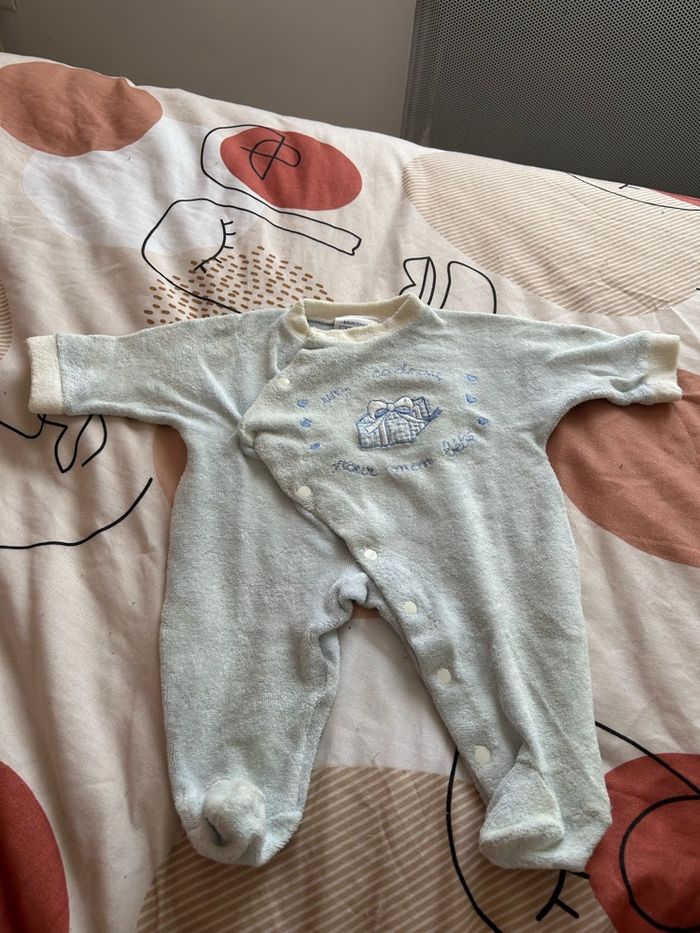Pyjama bleu ciel taille 54cm/1 mois
